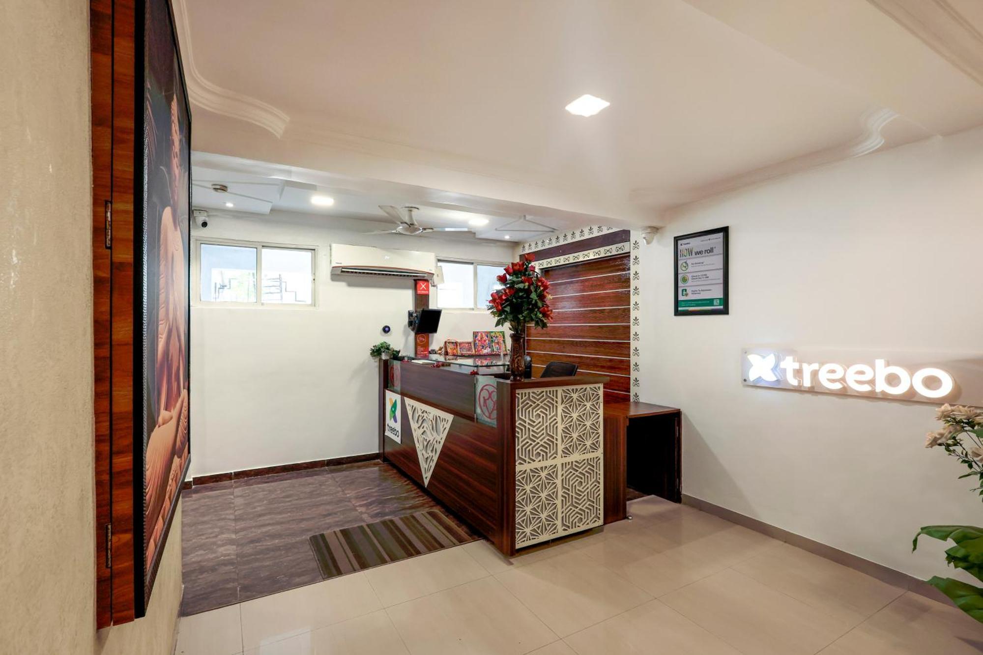 Treebo Rvg Hotel Vadodara Exterior photo